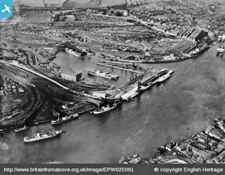 Albert Edward Docks 1928