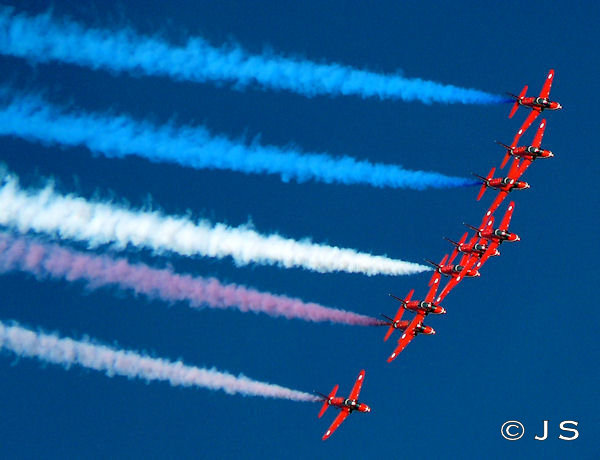 Red Arrows at Southport 2011